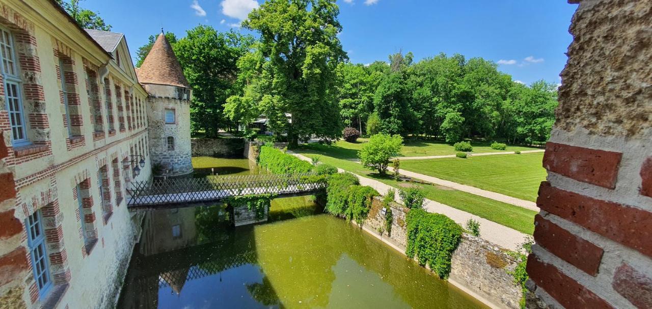 Chateau De La Cour Senlisse Exterior photo